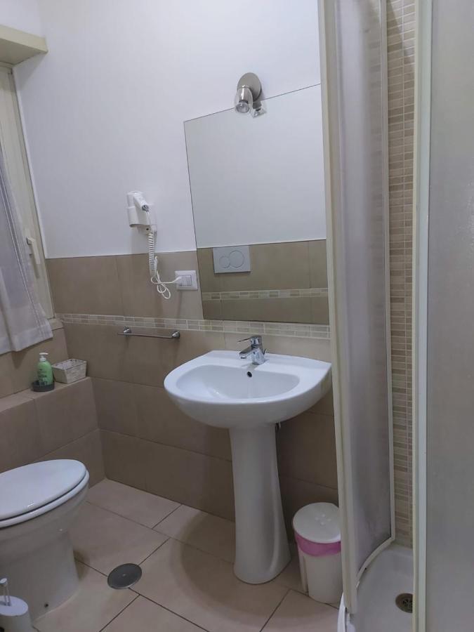 Guest House San Pietro روما المظهر الخارجي الصورة